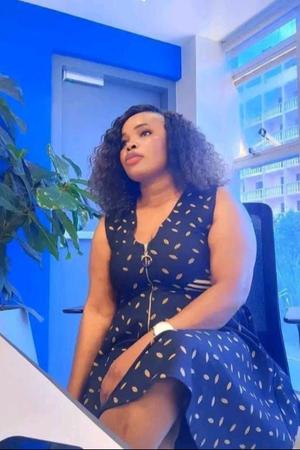 Mama Dee royal hookup service :Mama Dee royal hook