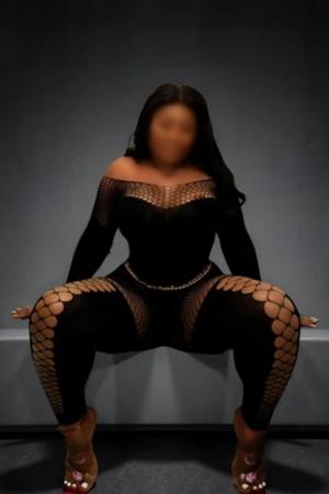 Dominatrix. Bella