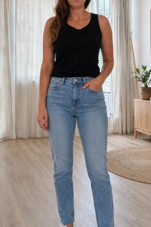 Sara28