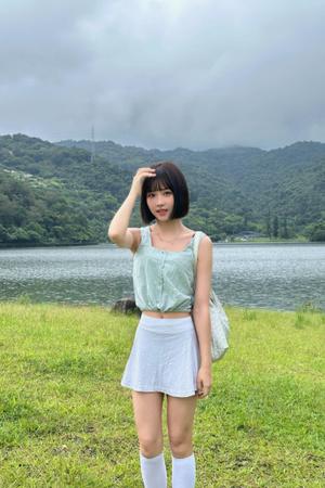 Rongrong, a university student from Taiwan: TG: @s