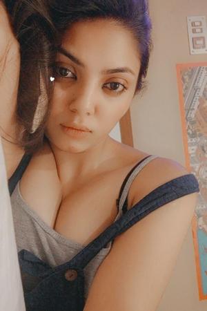 24/7 Call Girls→ In Shangri-La Eros Hotel Connaugh