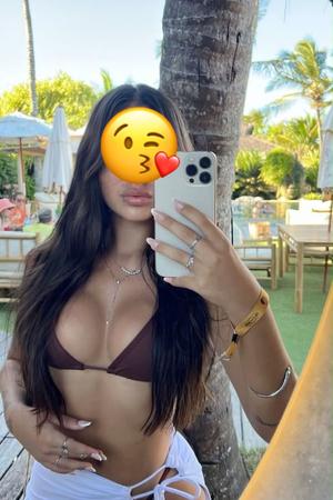 Isabella 939-301-2440