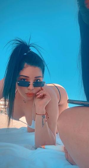 Mía face fuck