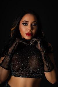 VERONIKA CRUZ