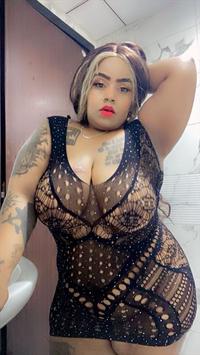 Bella_TattedBbw
