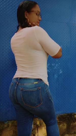 Lesly