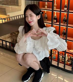 Ji woo KOREAN