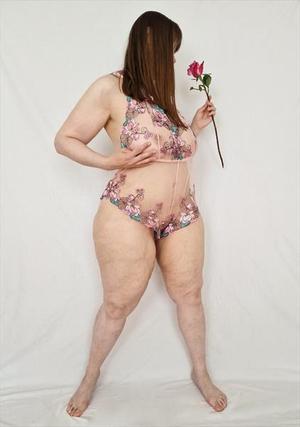 Curvy Kinky Desire