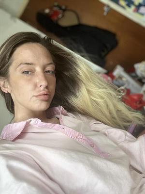 Ellie 
