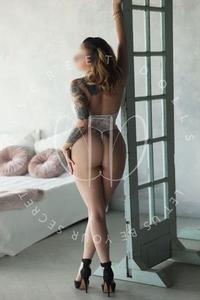 DiscreetDolls:Abby