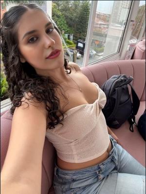 La Celestina Bogota:Selena Elisse